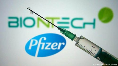 BioNTech и Pfizer начали экстренную регистрацию вакцины от COVID-19