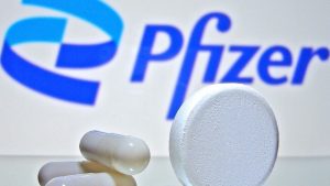 Власти США закупили таблетки Pfizer от COVID-19 для 10 млн человек
