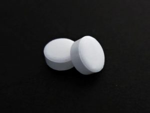 Минздрав Японии снова задерживает экстренное одобрение перспективного лекарства от COVID-19 компании Shionogi