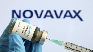 ЕС предупреждает о риске тяжелой аллергической реакции на вакцину Novavax против COVID-19