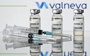 В ЕС получена первая полная регистрация вакцины от COVID-19