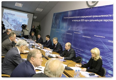 Председатель Правительства России В.В.Путин посетил центр высоких технологий «ХимРар» в г. Химки.