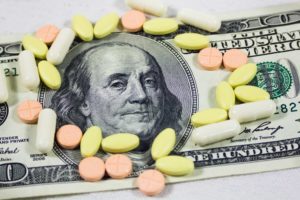 В США вырастет стоимость 445 препаратов