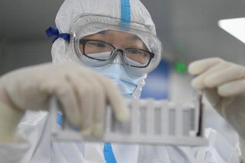 В Японии могут начать испытания вакцины от коронавируса в июле