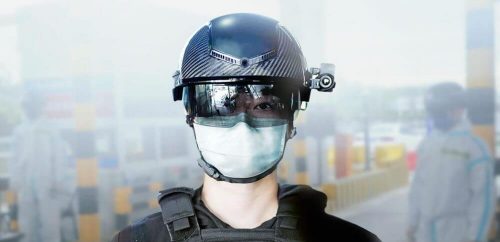 Шлемы полицейских в Китае автоматически измеряют температуру