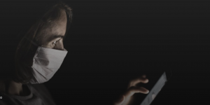 Исследование: ношение масок предотвратило 60-70 тысяч заражений коронавирусом в США и Италии