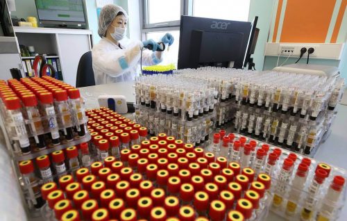 В России зарегистрировано 114 тест-систем для диагностики коронавируса