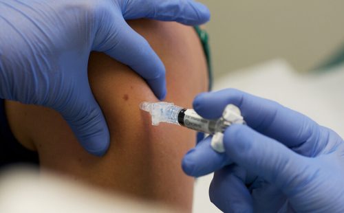 Роспотребнадзор завершит клинические испытания вакцины от коронавируса в сентябре