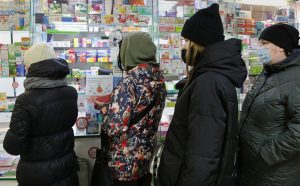 Мантуров: Ситуация с лекарствами в России улучшается