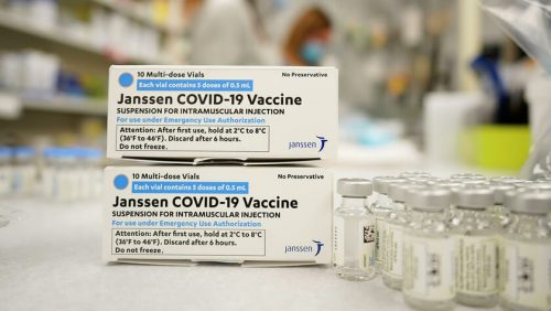 FDA: Зарегистрированы десятки случаев развития редкой аутоиммунной болезни после вакцины Johnson & Johnson