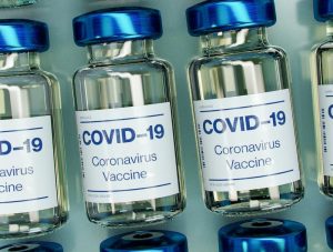 Четвертая прививка сокращает смертность от ковида на 72%