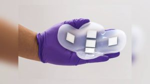 Ученые MIT разработали носимый ультразвуковой аппарат в виде пластыря