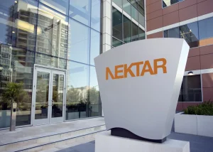 Акции Nektar Therapeutics подскочили после неудачи amlitelimab от Sanofi 